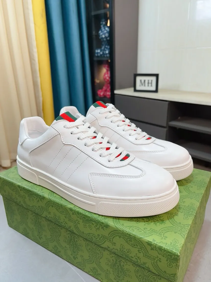 Factory price 440🌹🌹GUCCI [Gucci] New high-end brand of men's shoes, the latest fashionable casual men's shoes, trendy and versatile style, relaxed and sporty style, uppers imported from Italy, first-layer cowhide, genuine leather lining and ultra-fine workmanship. Original personalized fashionable rubber wear-resistant outsole, light and comfortable on the foot, size 38-44